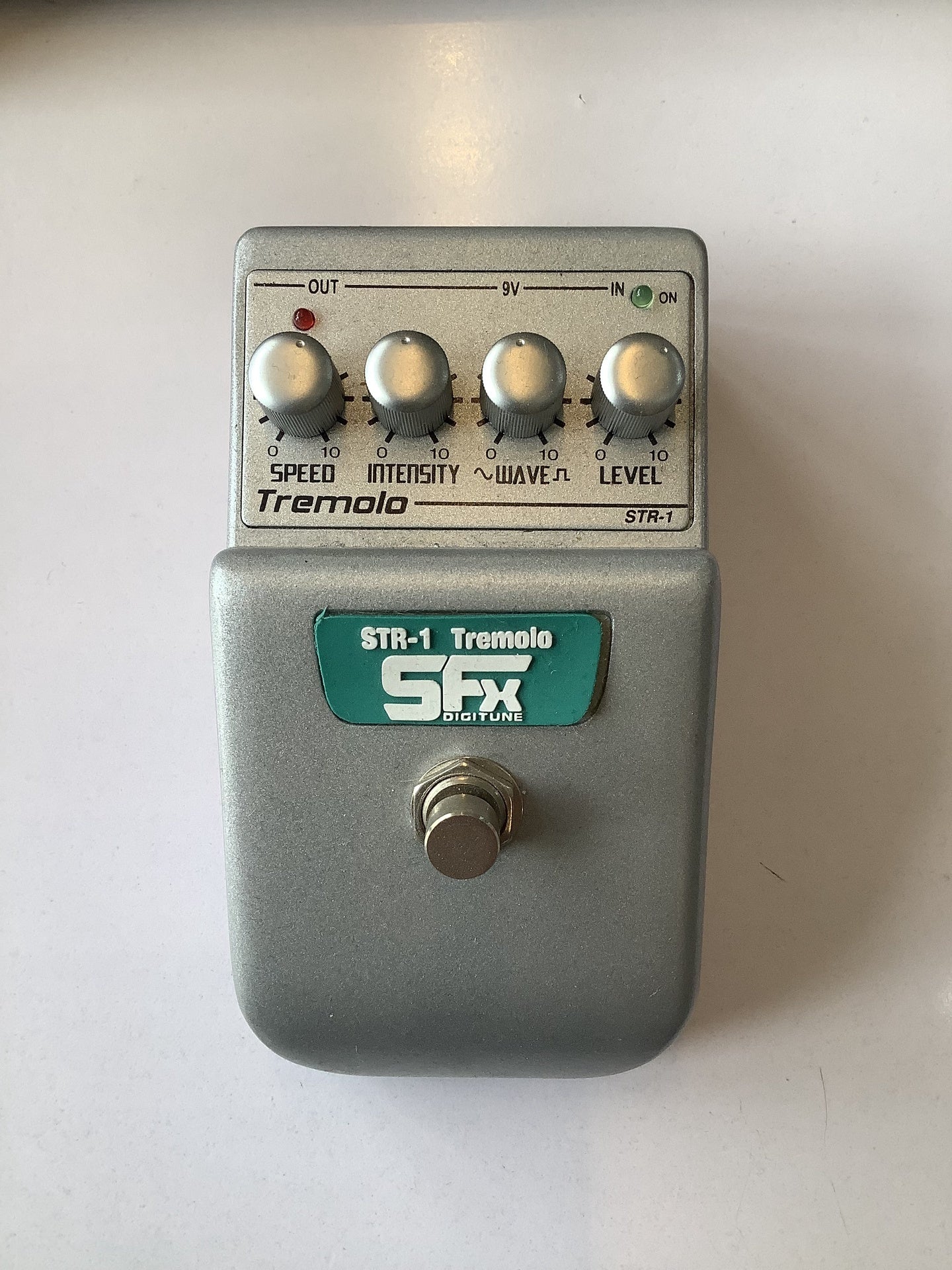 SFX Tremolo Pedal